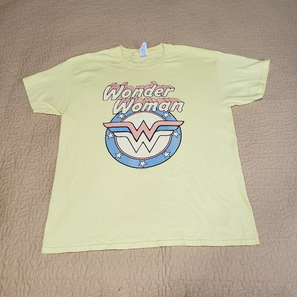 Vintage Wonder Woman logo T shirt size L - Picture 2 of 5